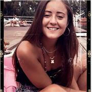 Laureata e abilitata alla professione di architetto